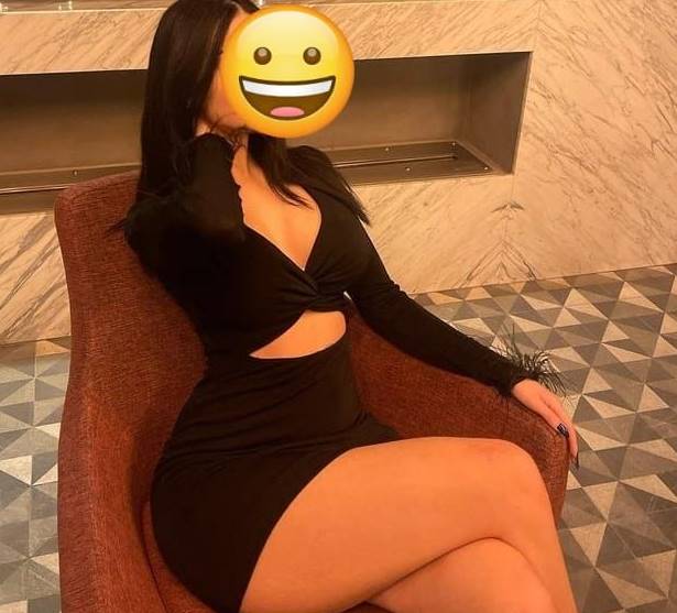 Avrupa Yakası Escort Bayan Semrayla Gerçek Şehvet